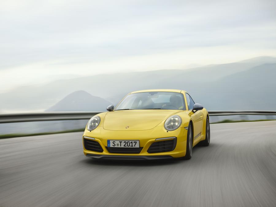  Porsche 911 Carrera T Coupe (991) 2018 года  (WW) (фото 1 из 41)